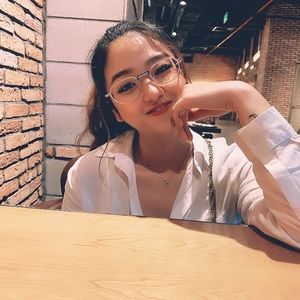 Meet your Posher, Tran